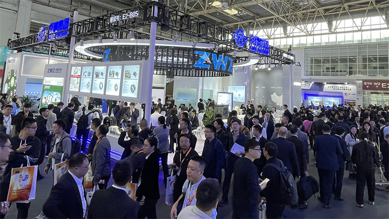 瓦軸攜全系列風(fēng)力發(fā)電軸承產(chǎn)品亮相2024北京國(guó)際風(fēng)能大會(huì)暨展覽會(huì)